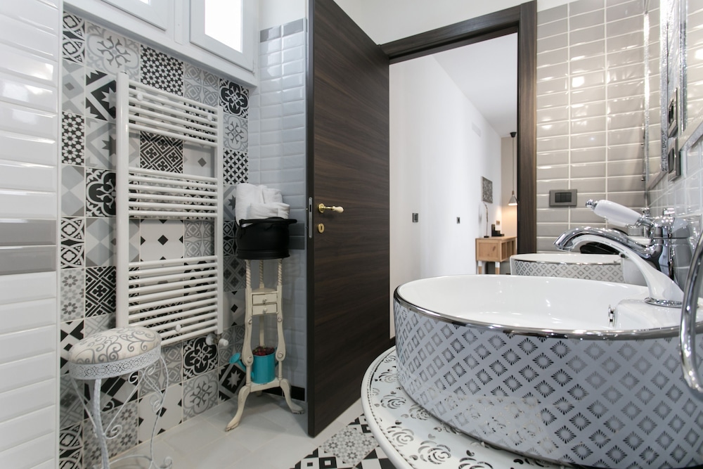 APARTHOTEL DEI MERCANTI 56/67