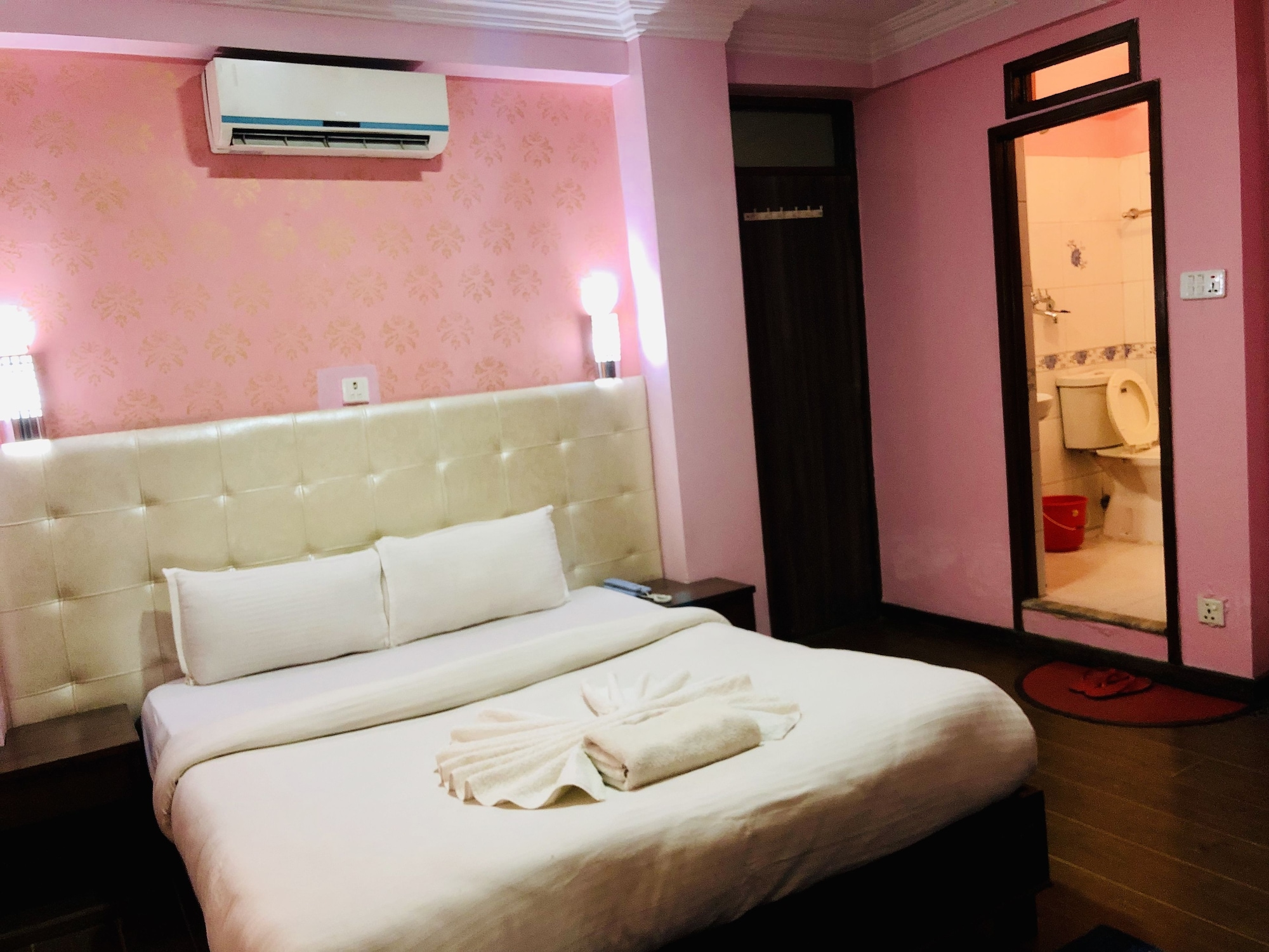 STANDARD, DOUBLE OR TWIN BED