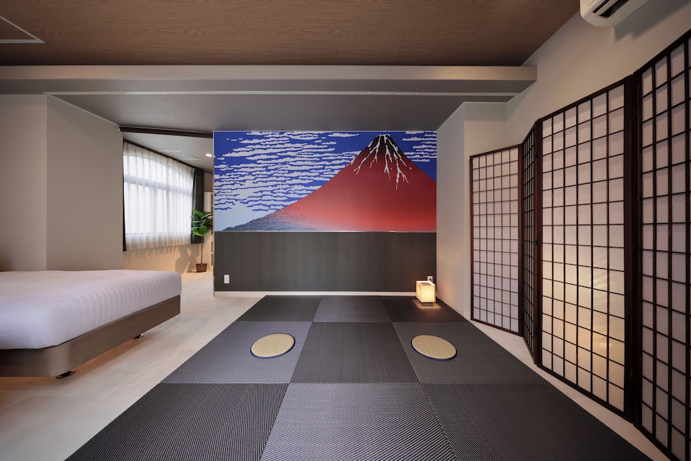 Minamisenba Crystal Plaza 23/43