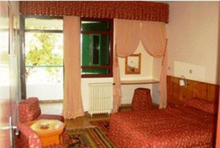 Hotel Des Cascades 35/55
