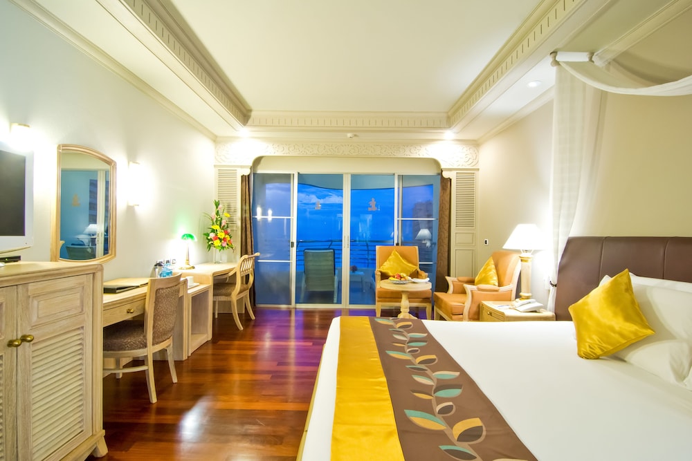 Royal Cliff Grand Hotel 38/65