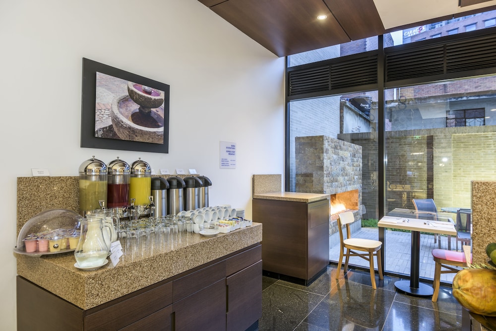 Holiday Inn Express Suites Bogota Dc Ex Zona Financiera 40/53