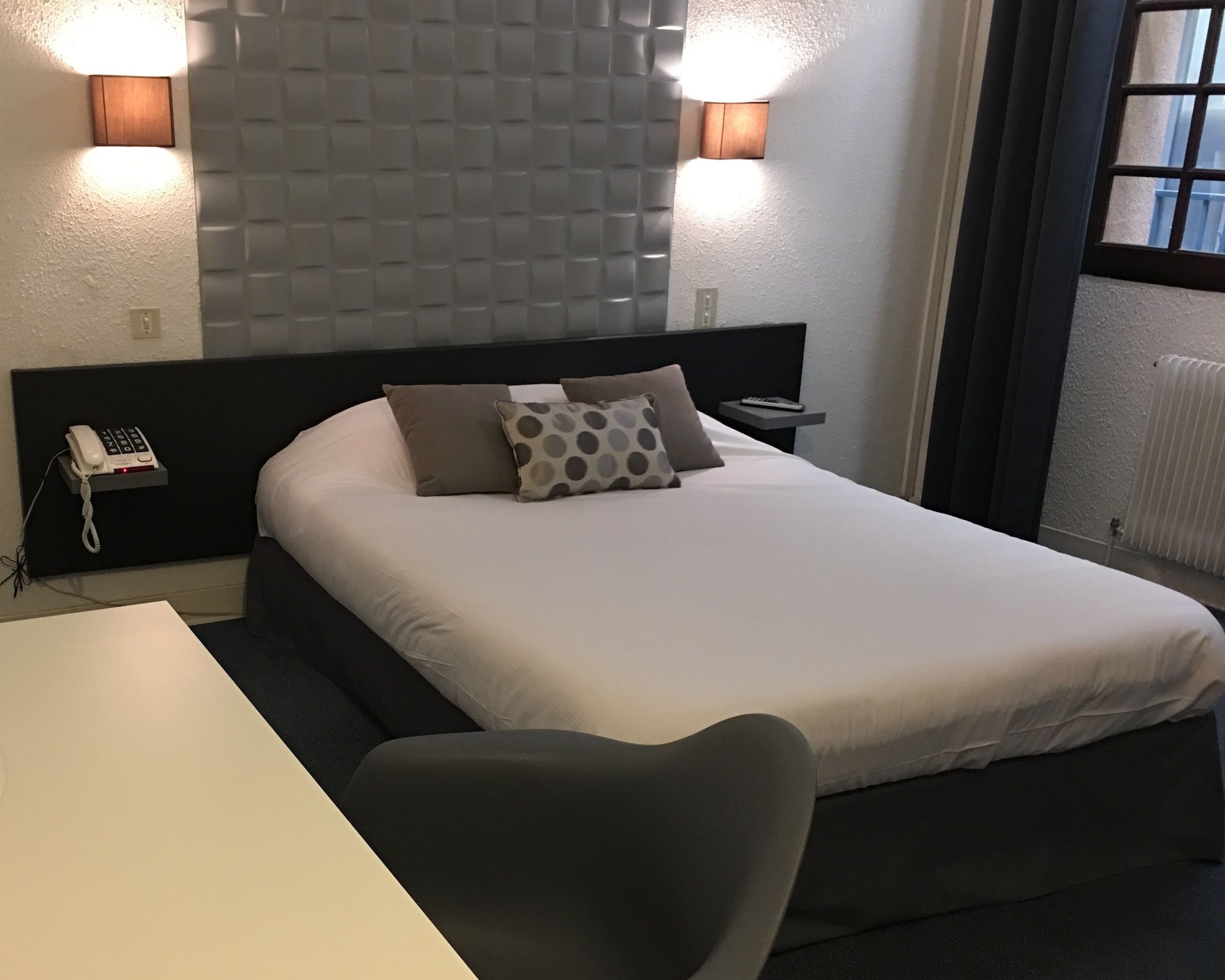 غرفة قياسية بسرير كوين، Hotel de La Loge 5/6