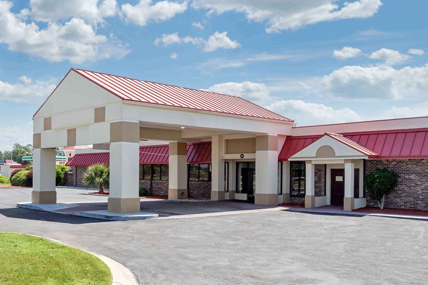Ramada by Wyndham Santee I-95 1/17