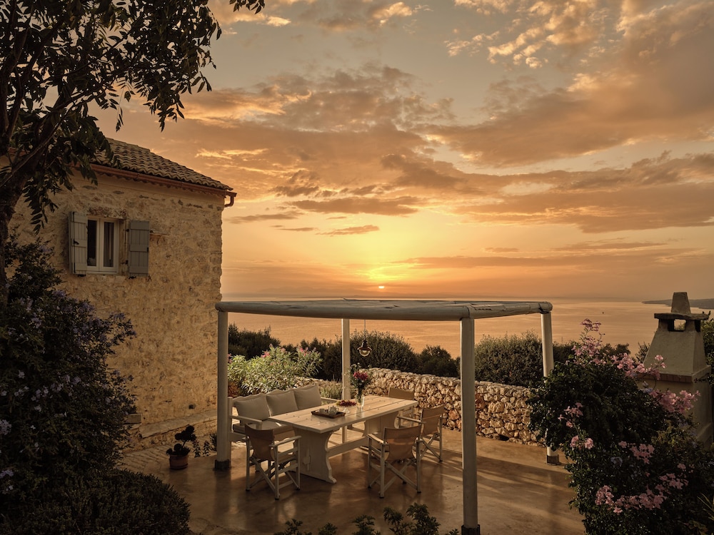 Aria Villa 33/50