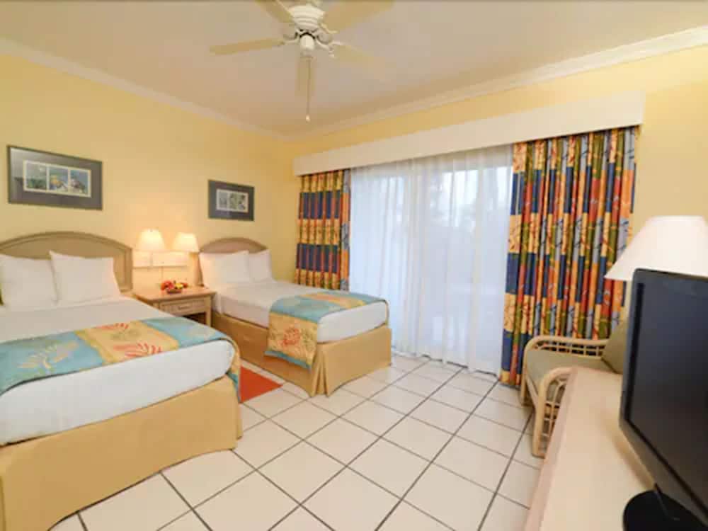 Bay View Suites Paradise Island 27/54