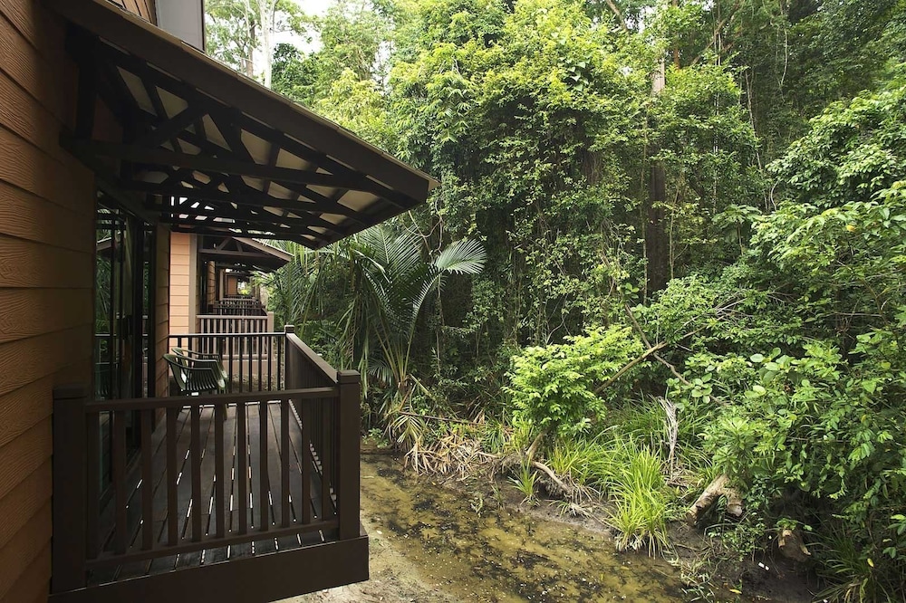 Tunamaya Beach and Spa Resort 8/69