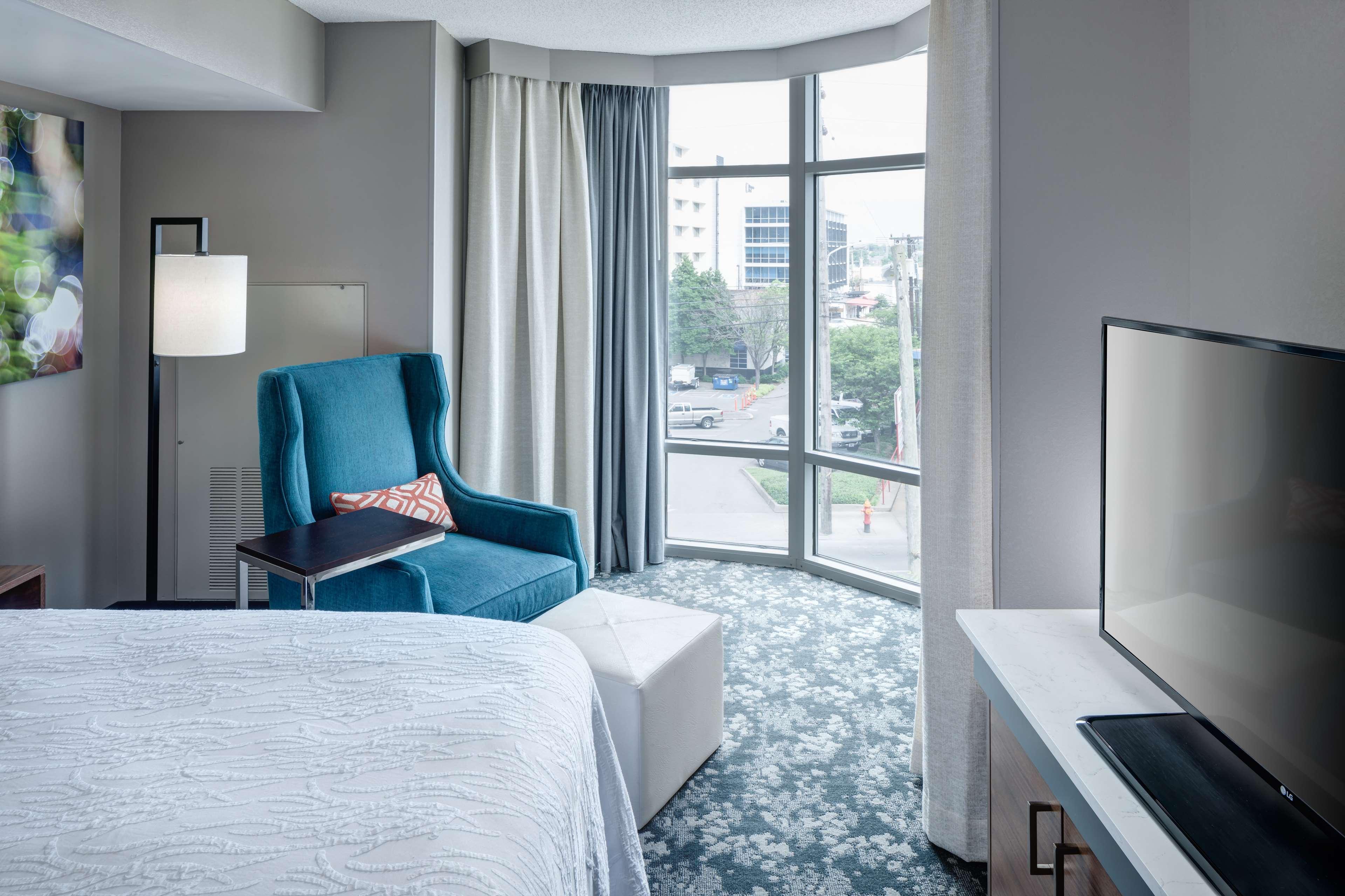 1 BEDROOM, DELUXE, SUITE, KING BED