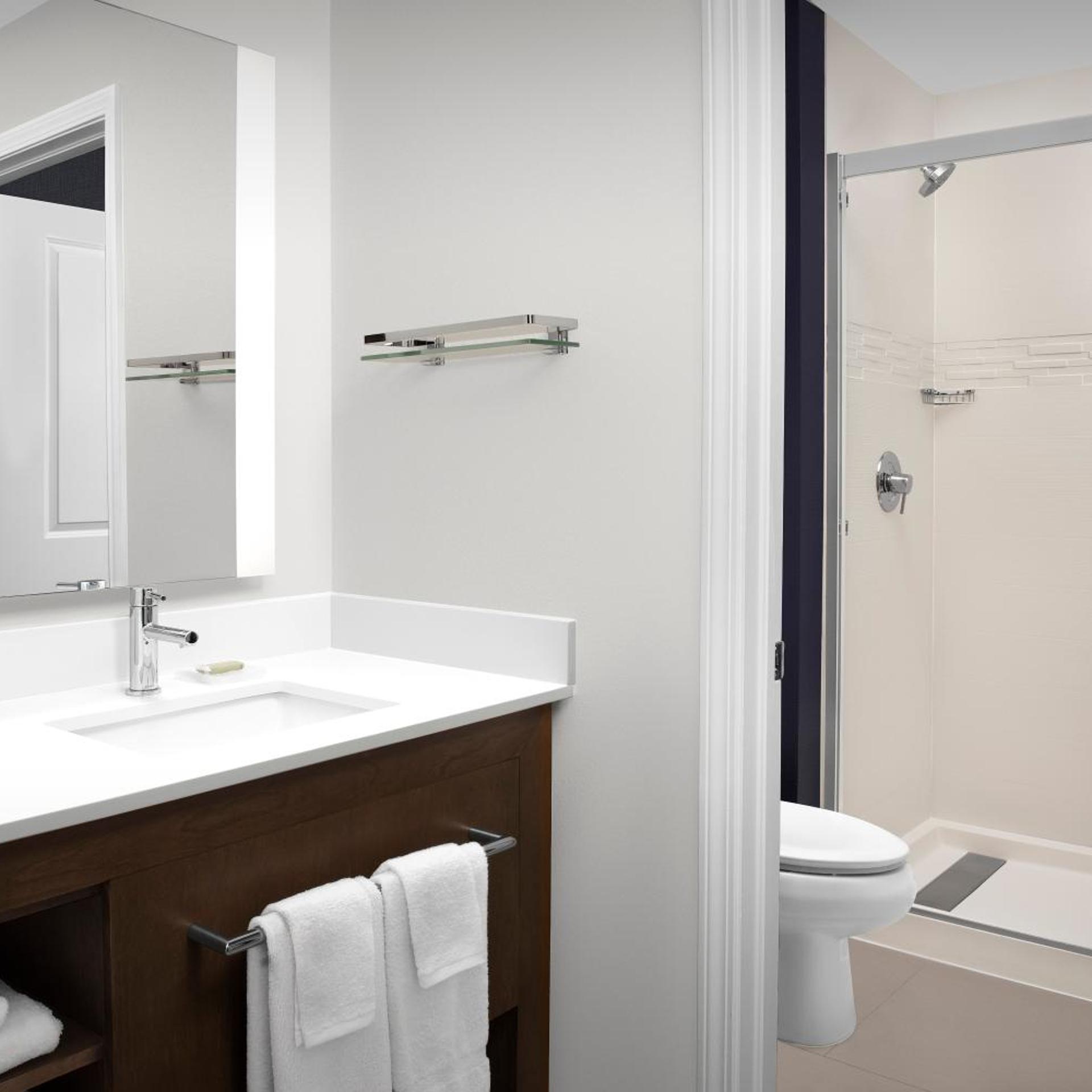 جناح بسرير كينج مع أريكة، Residence Inn by Marriott Bozeman 3/3