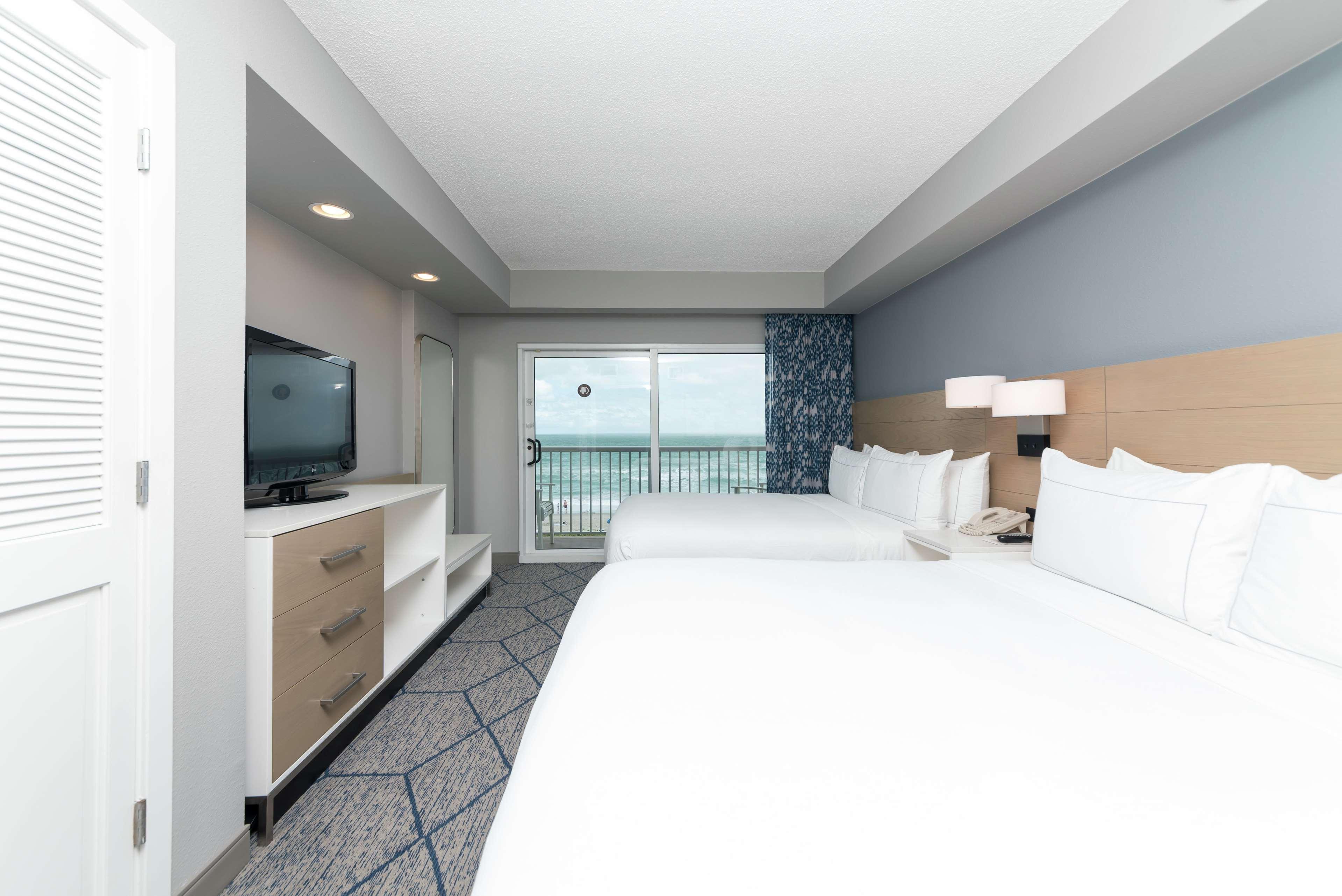 2 ROOMS, SUITE, 2 QUEEN BEDS, OCEAN VIEW, SOFA