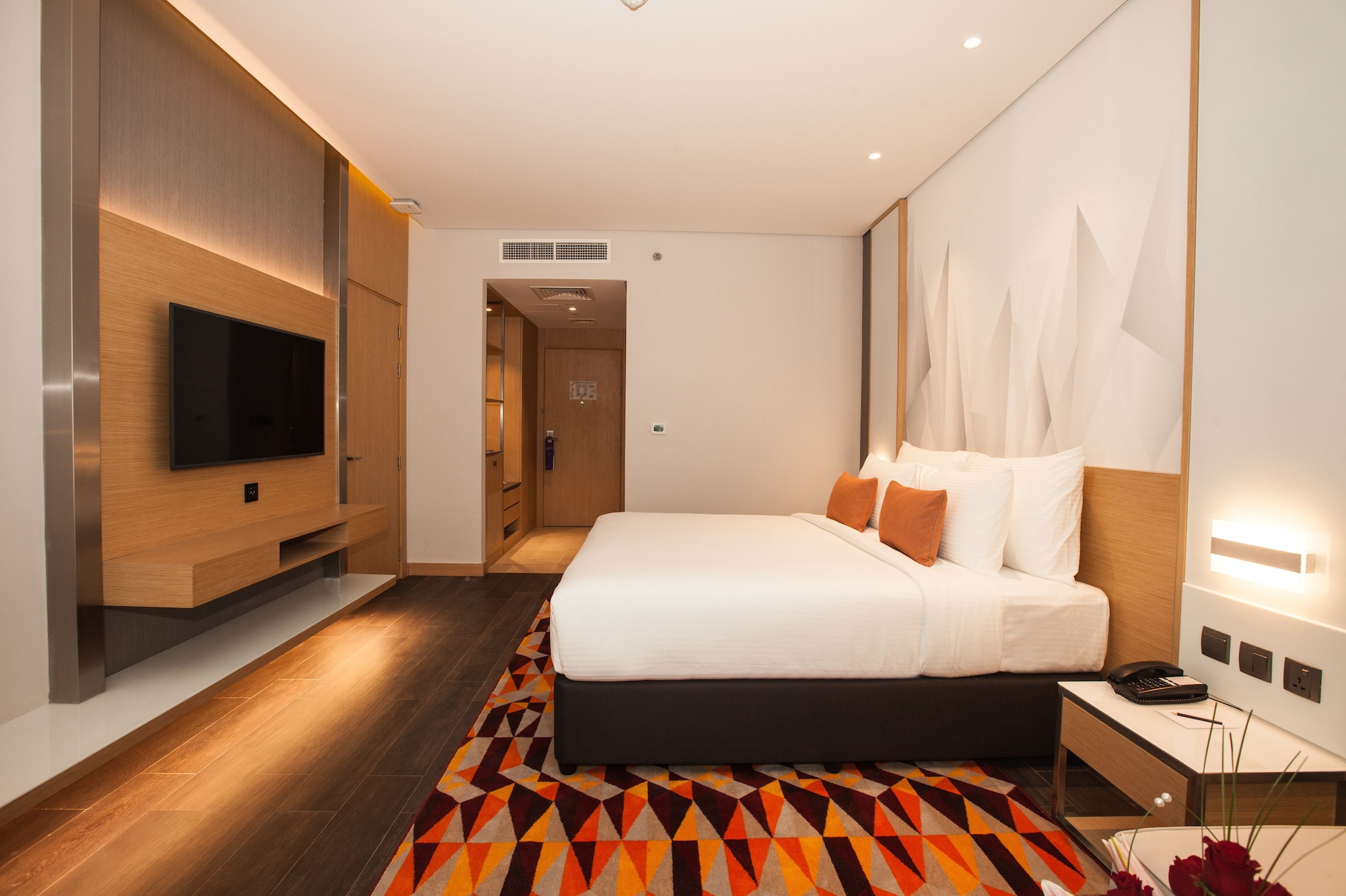 Connecting, 2 Double Beds, Flora Inn Dubai 4/8