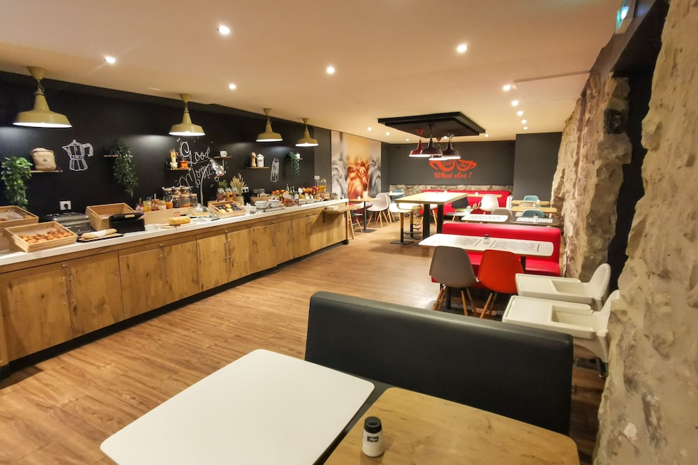 Ibis Douai Centre 48/65