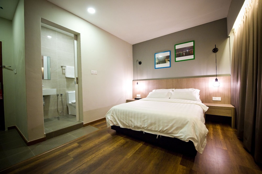 Riverside Boutique Guesthouse 4/24