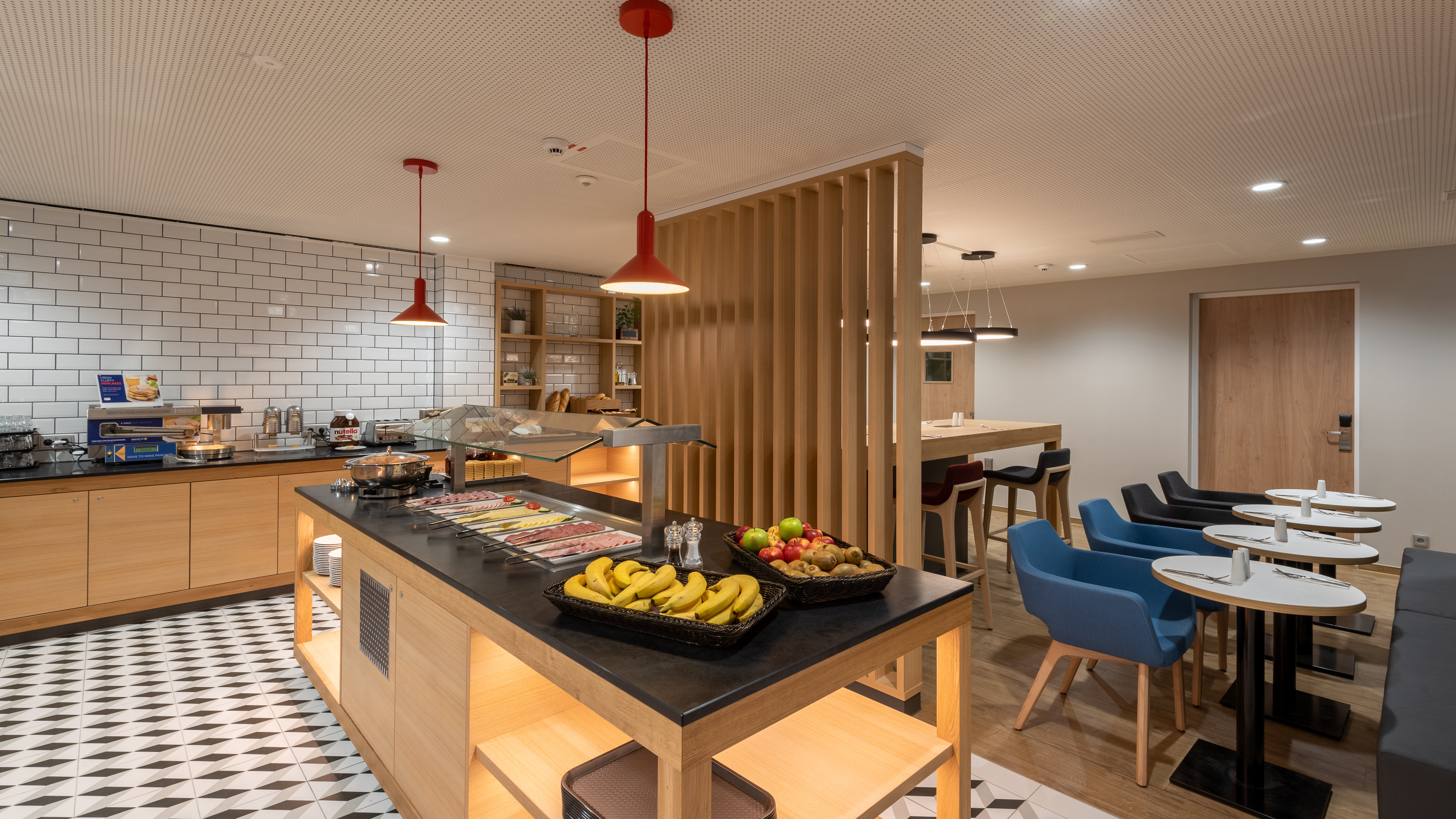 Holiday Inn Express Hamburg South A7/As42 by IHG 30/50