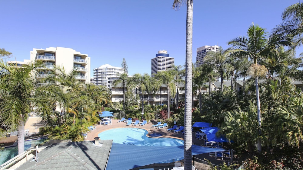 Mari Court Resort 65/72
