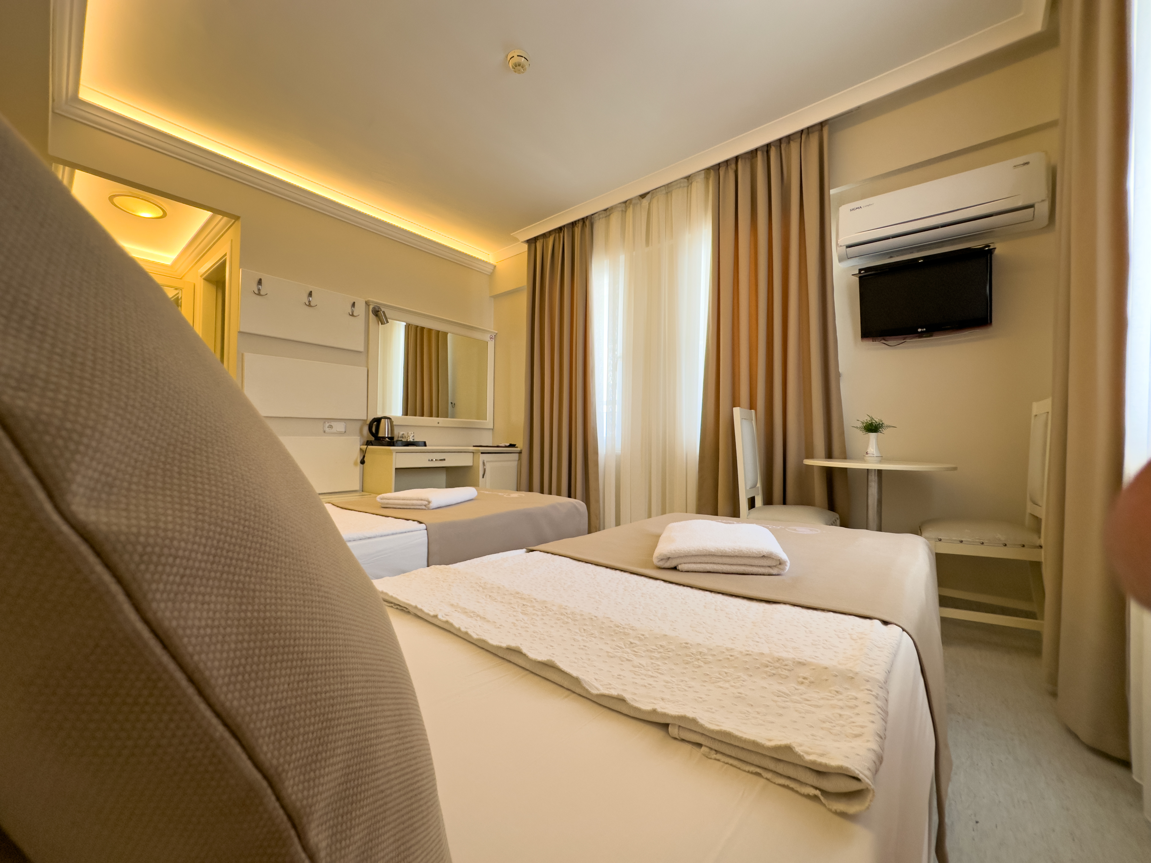 Room, Double Bed, Lateral Side Sea View