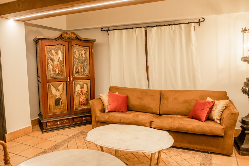 Hotel Boutique Naura Centro 57/82