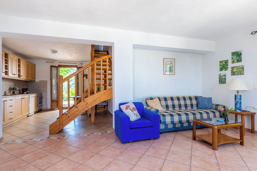 Skopelos Country Villas 32/48