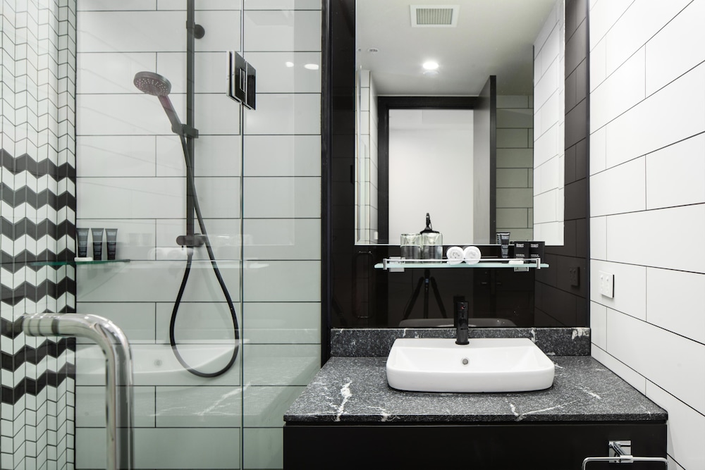 Rydges Wellington Airport 63/64