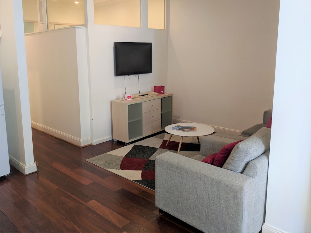 Nesuto Woolloomooloo Apartment Hotel 37/72
