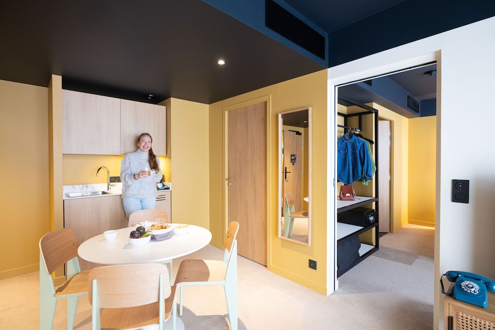 Kopster Hotel Residence Paris Ouest Colombes 85/86