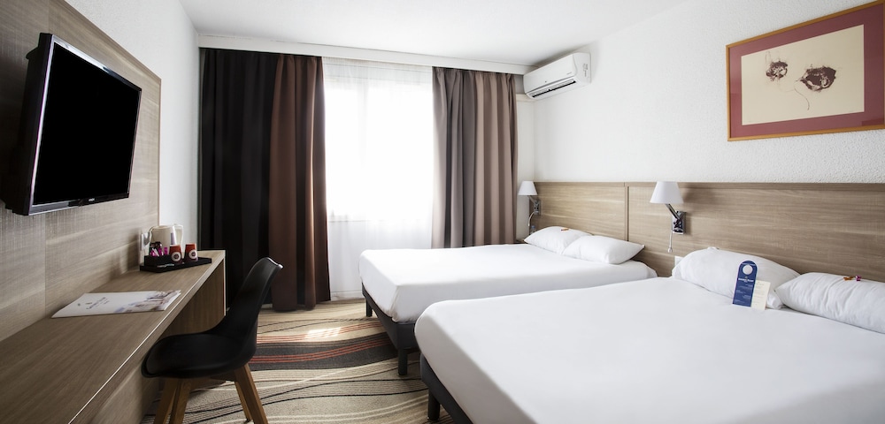 Golden Tulip Troyes 12/50