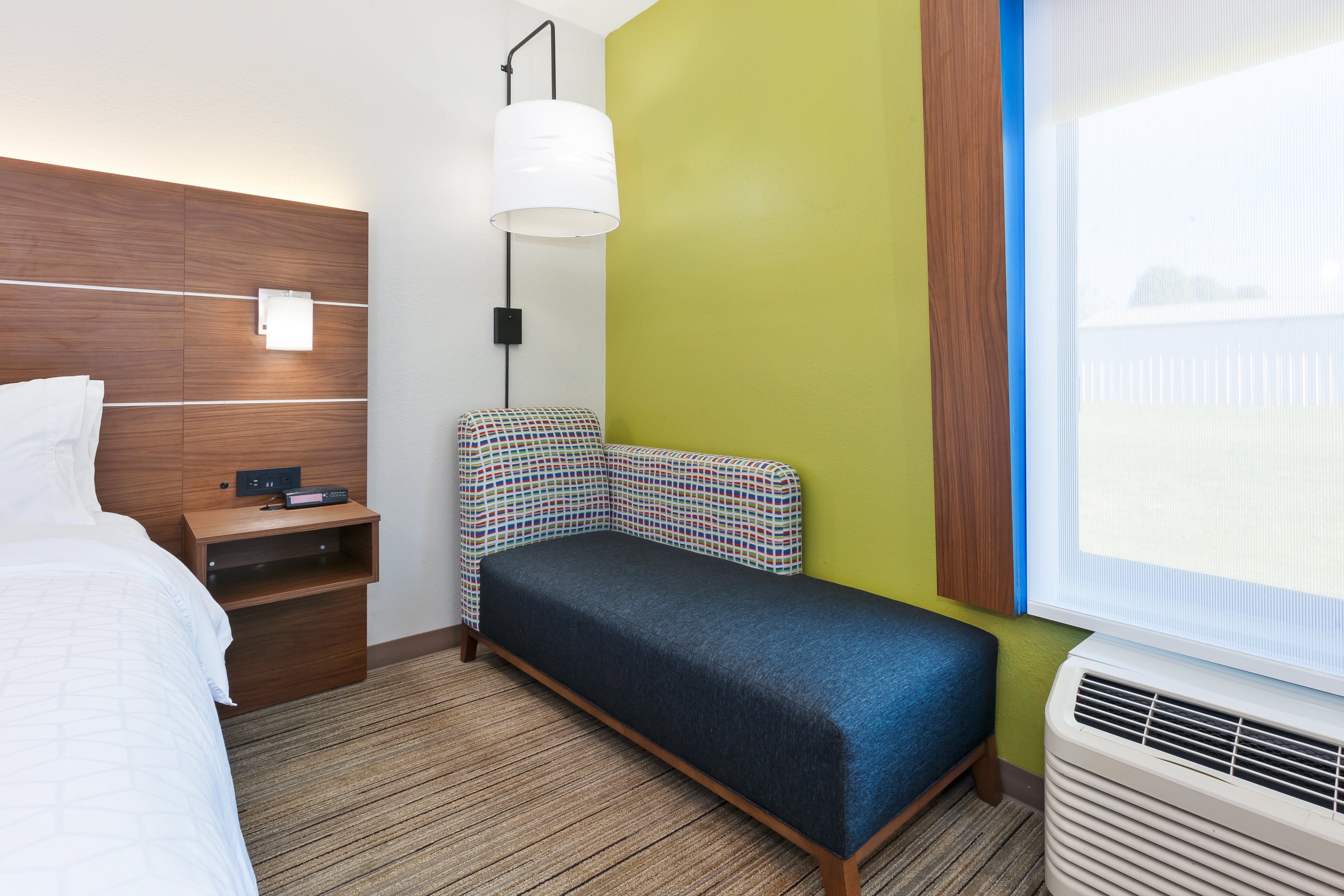 Holiday Inn Express Hotel And Suites Three Rivers 20/60