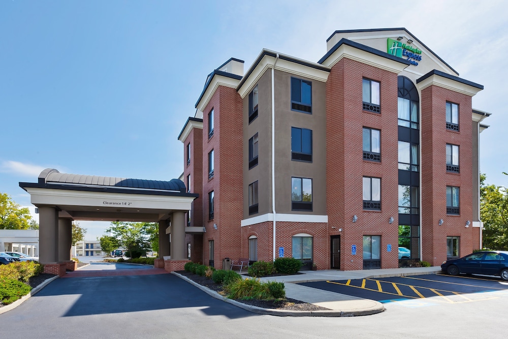 Holiday Inn Express Hotel & Suites Cleveland-Richfield 1/59