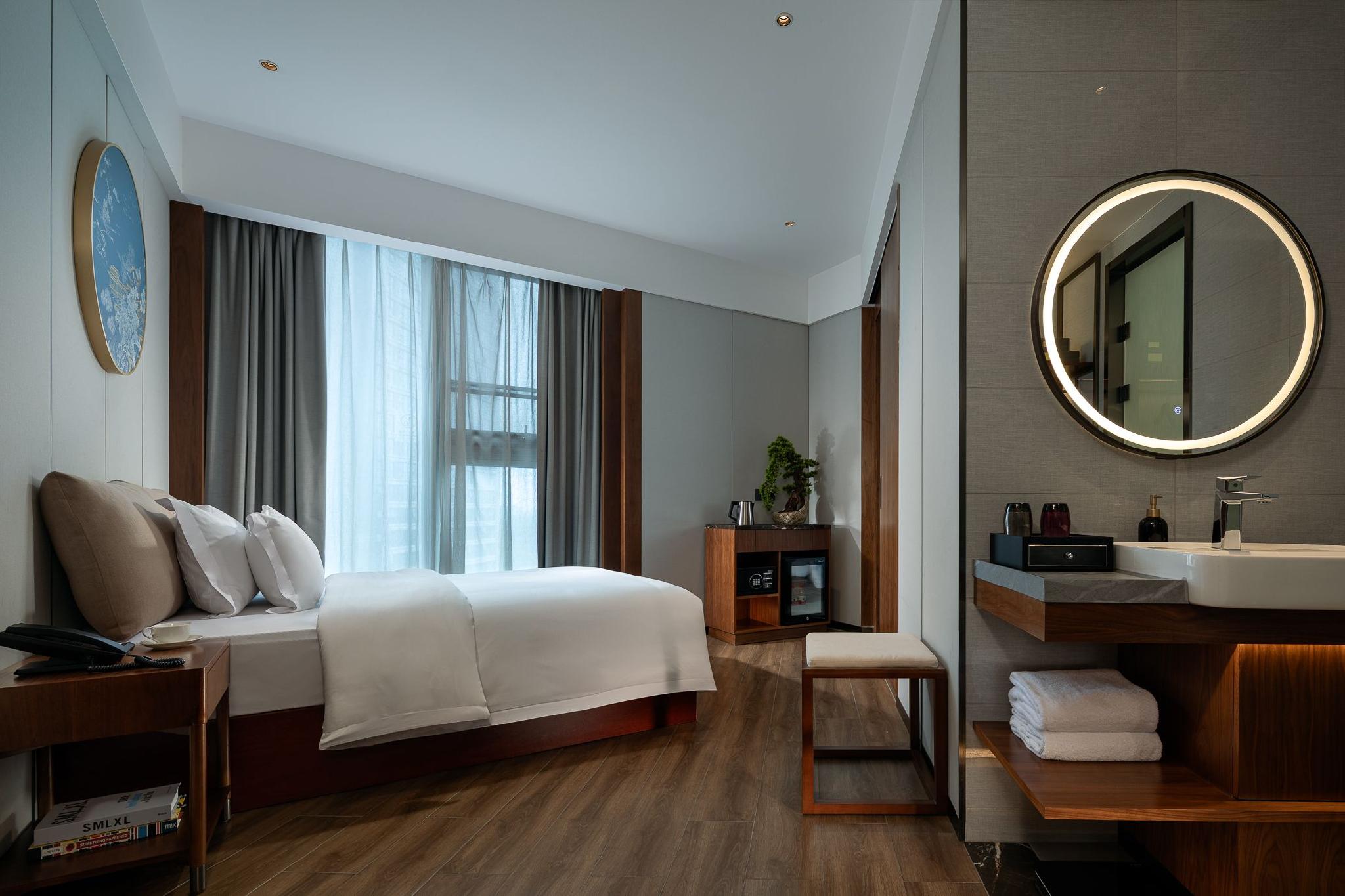 Days Hotel by Wyndham Changsha South 7/24