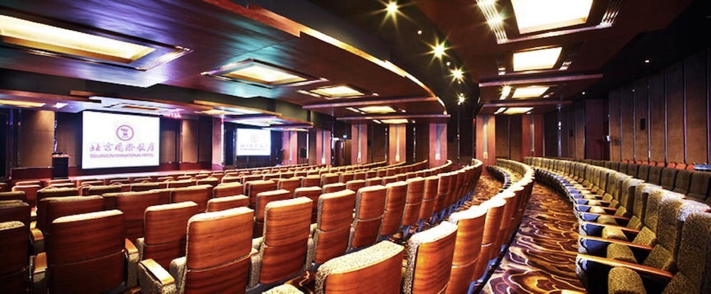 BEIJING INTERNATIONAL HOTEL 32/38