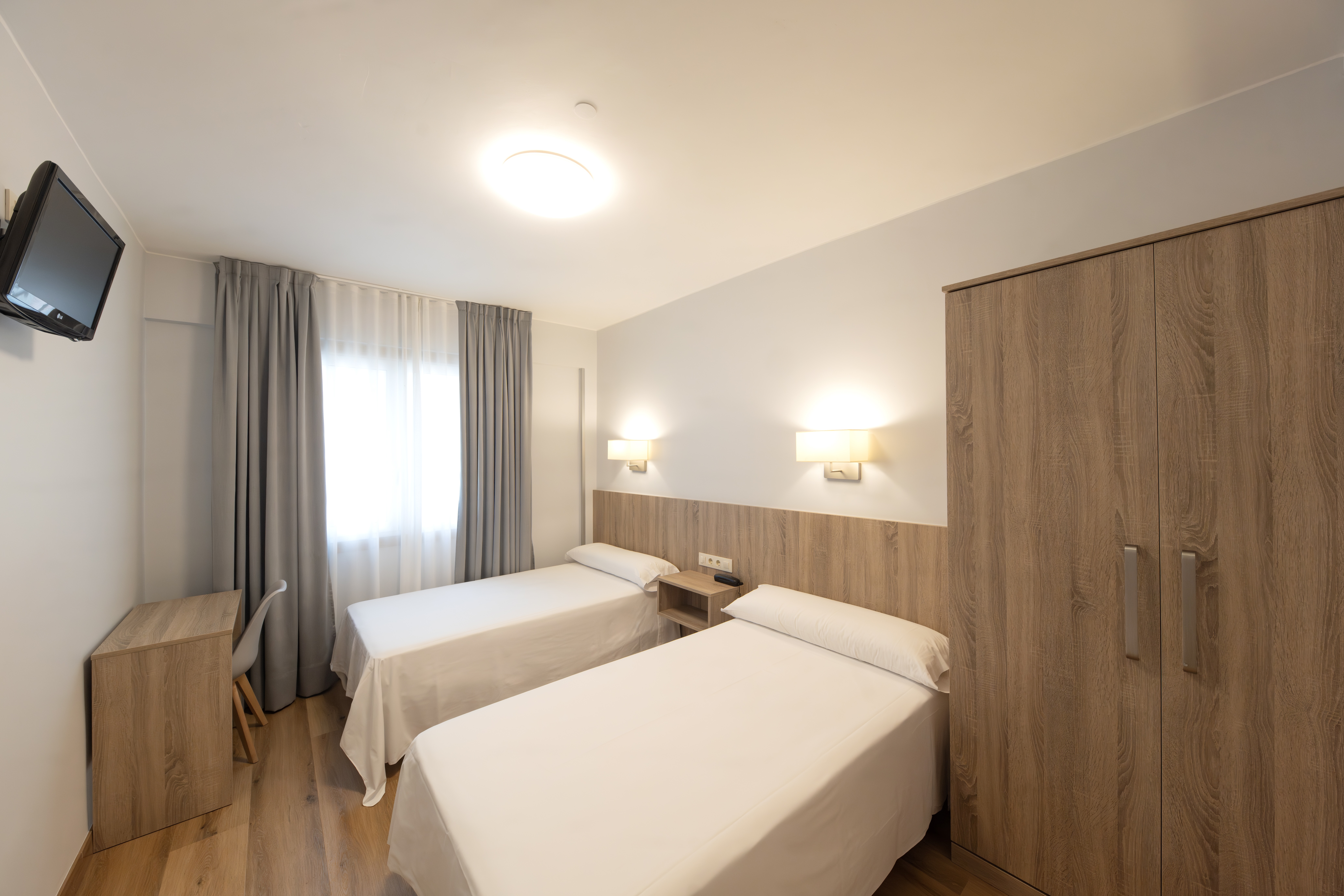 غرفة قياسية بسريرين منفصلين، Hotel Panton 2/10