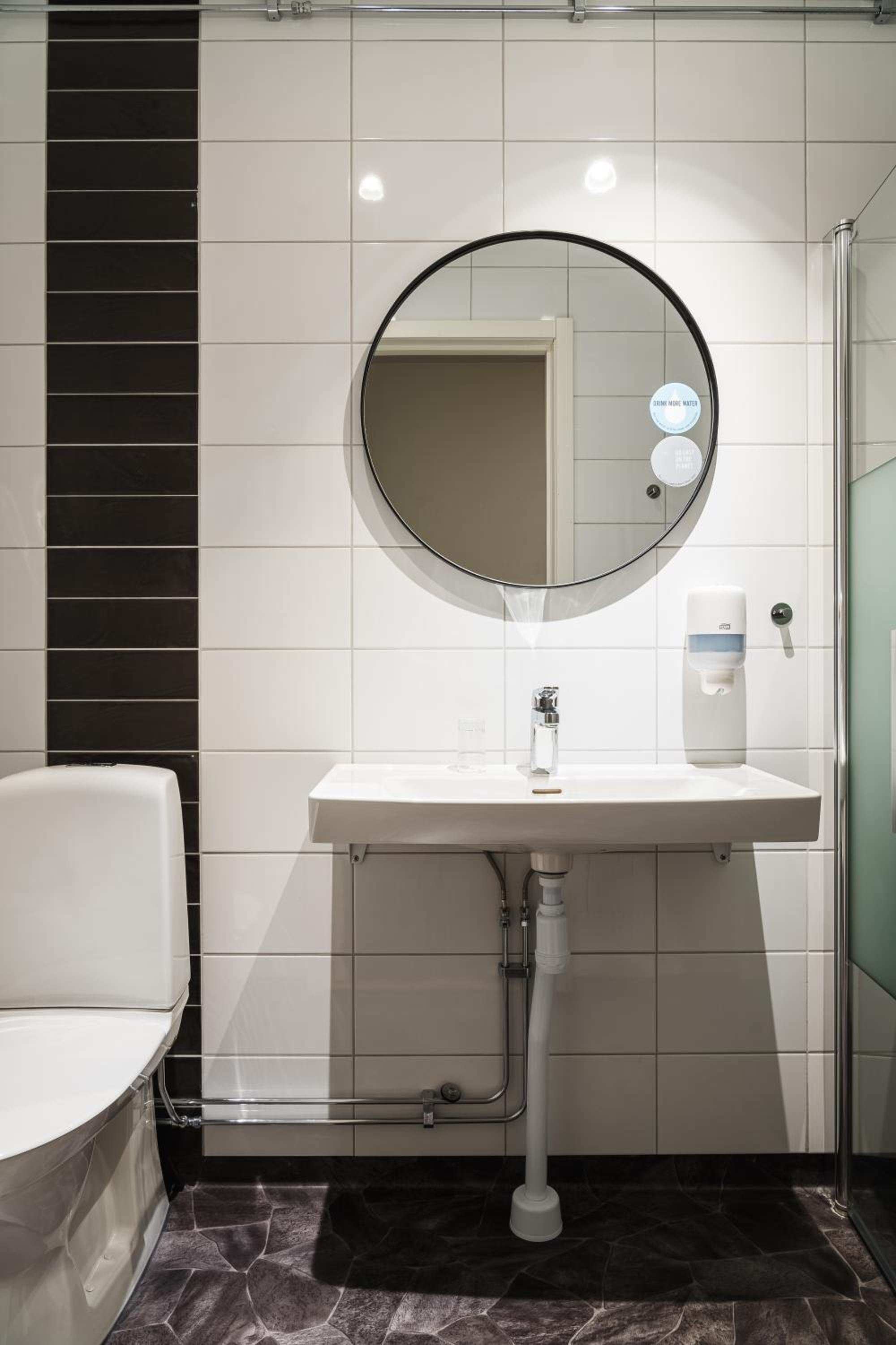 Compact, Single, No Window، Comfort Hotel Skelleftea 3/7