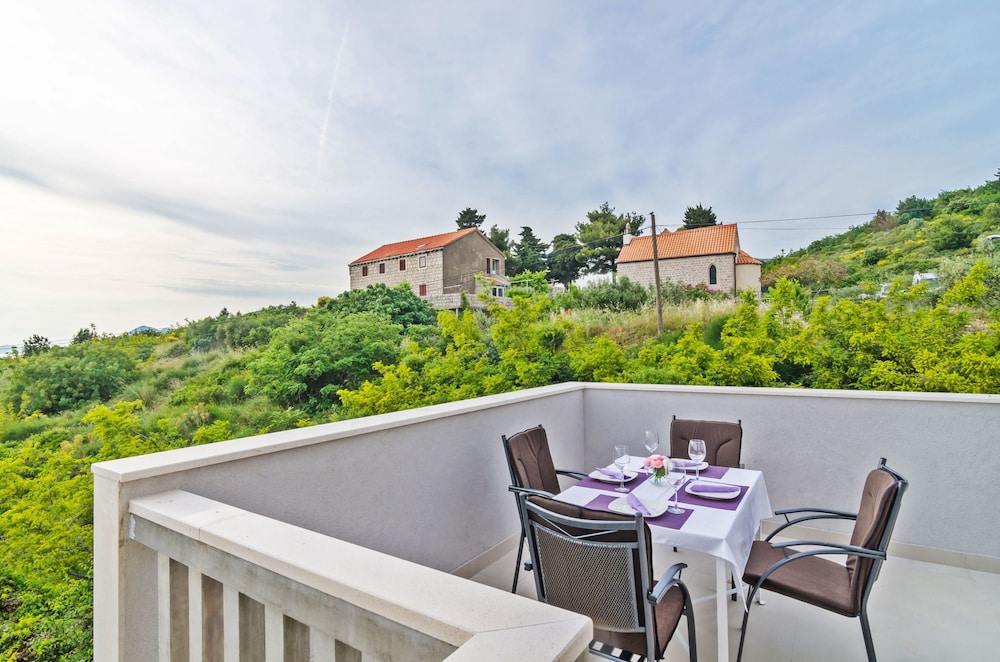 Apartments Villa Dadic 46/70