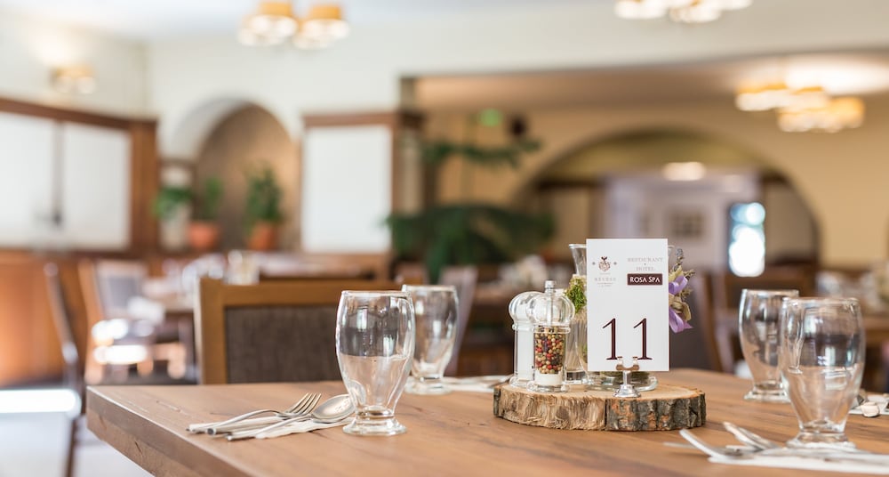Revesz Hotel 18/42