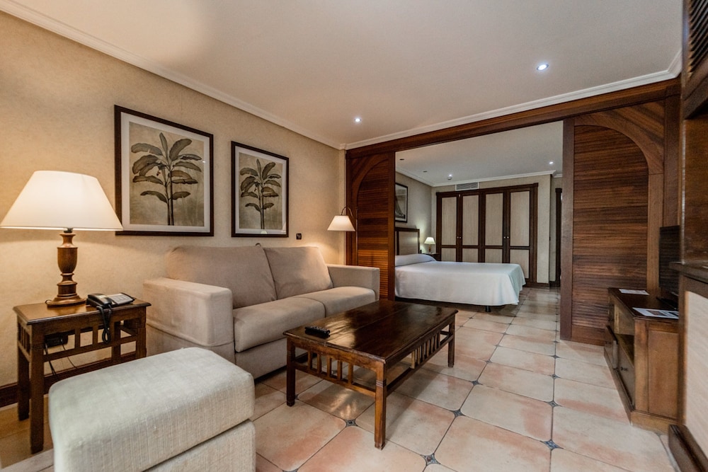 Paradise Park Fun Lifestyle Hotel 47/72