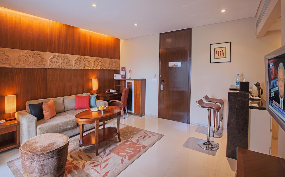 Oakwood Residence Naylor Road Pune 26/37