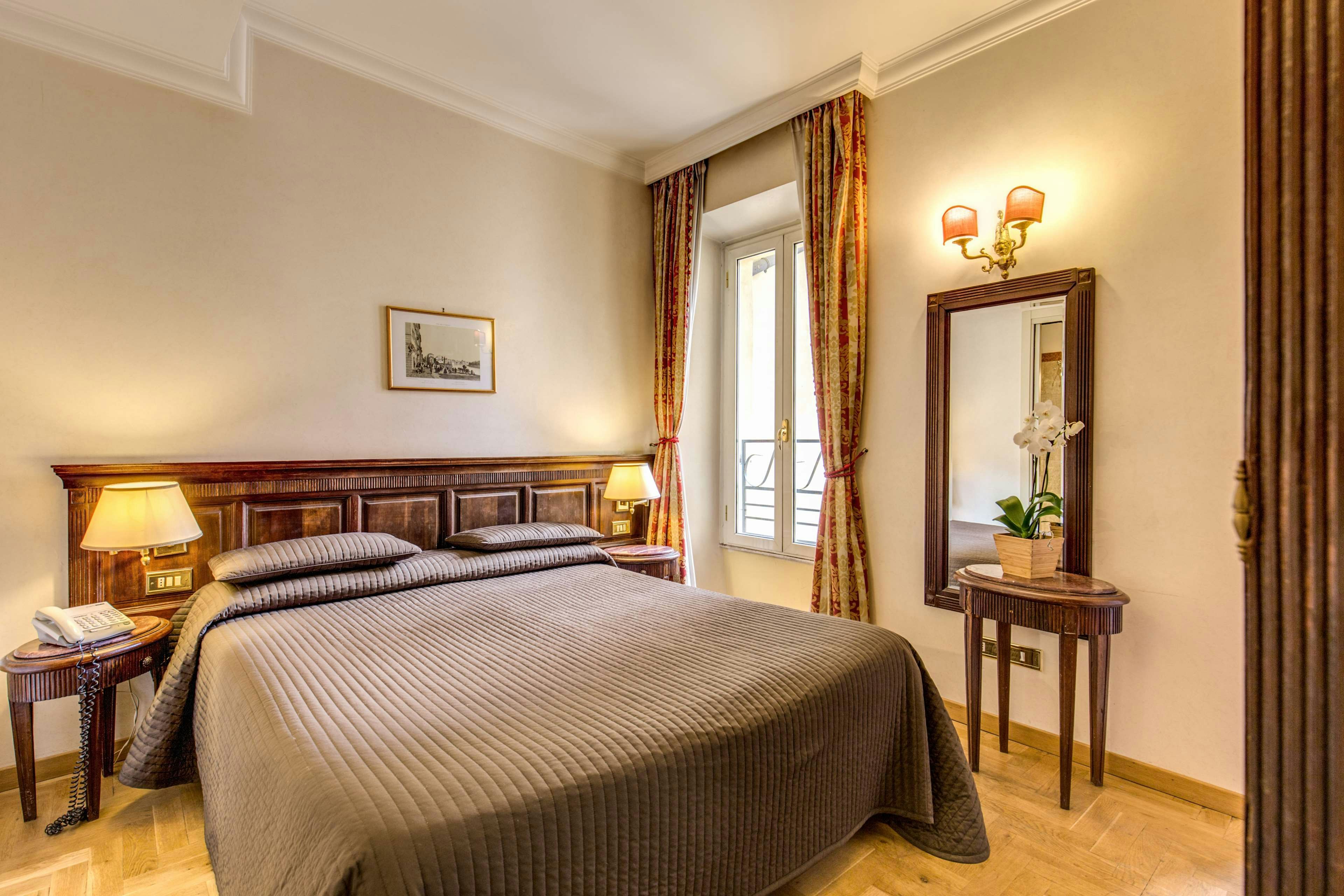 Hotel Cinquantatre 5/29