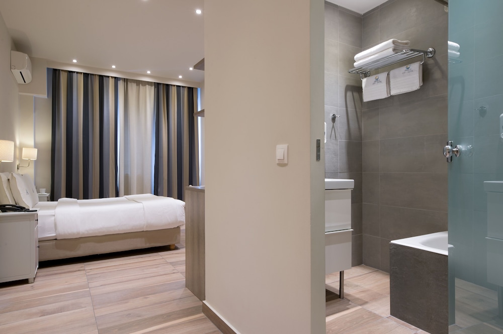 Piraeus City Hotel 21/63