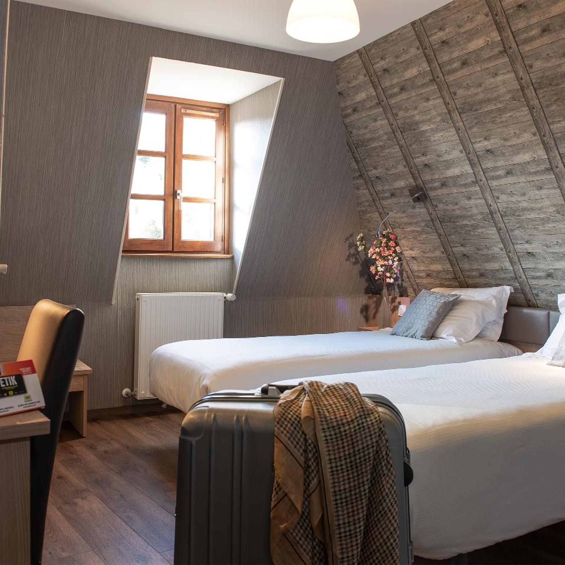 HOTEL LES COUDERCOUS 20/50