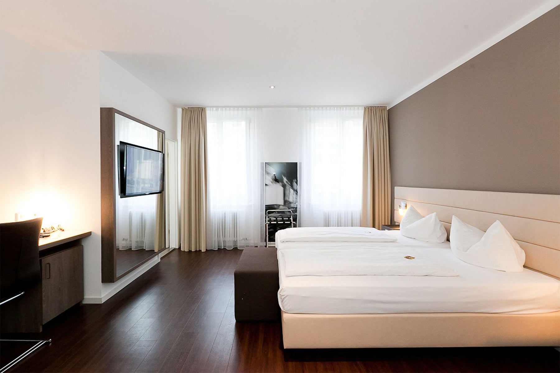Room, Single, Double Bed