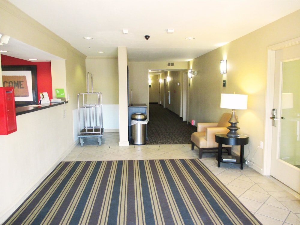 Extended Stay America Kansas City Country Club Plaza 3/22