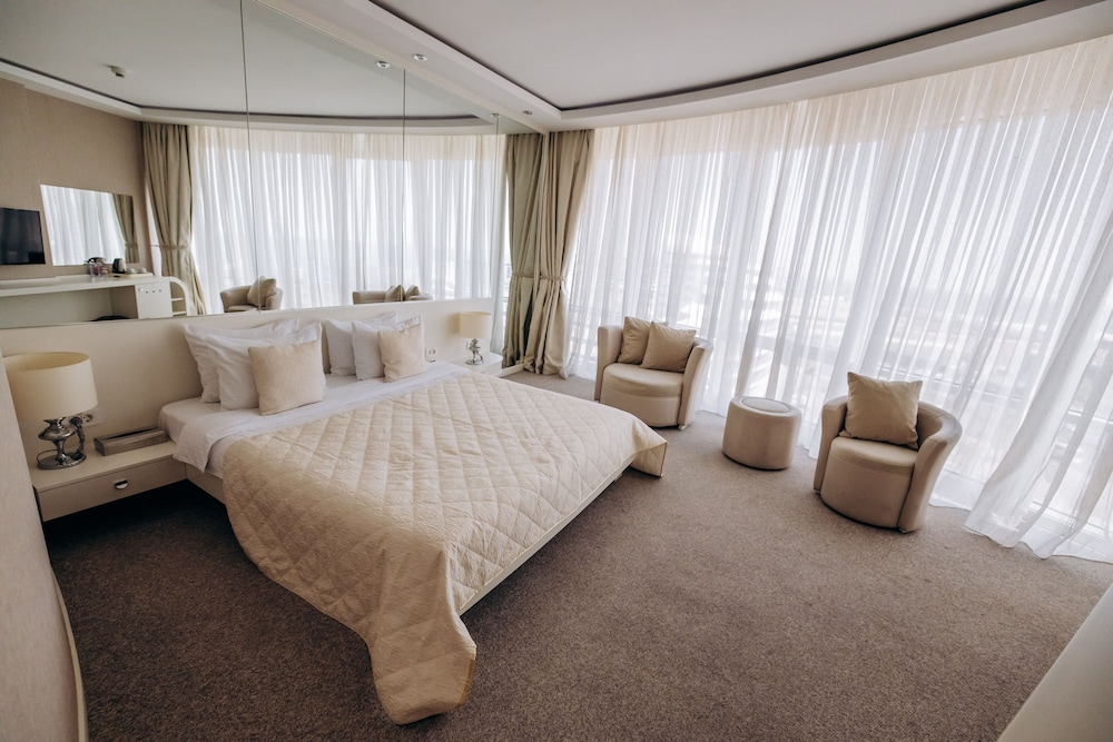 SUPERIOR, DOUBLE BED
