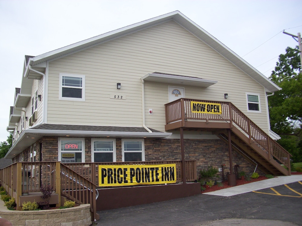 Price Pointe Inn 4/42
