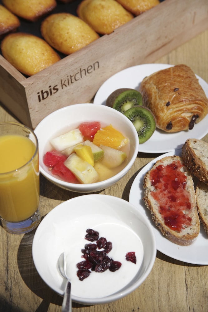Ibis Douai Centre 25/65