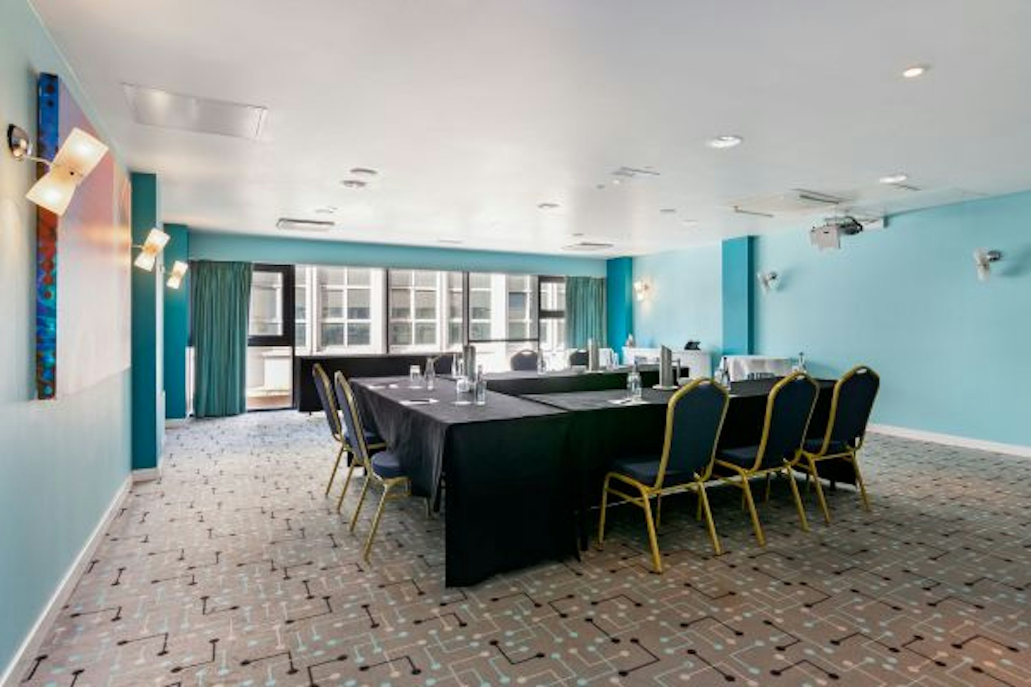 Glasshouse Hotel 36/37