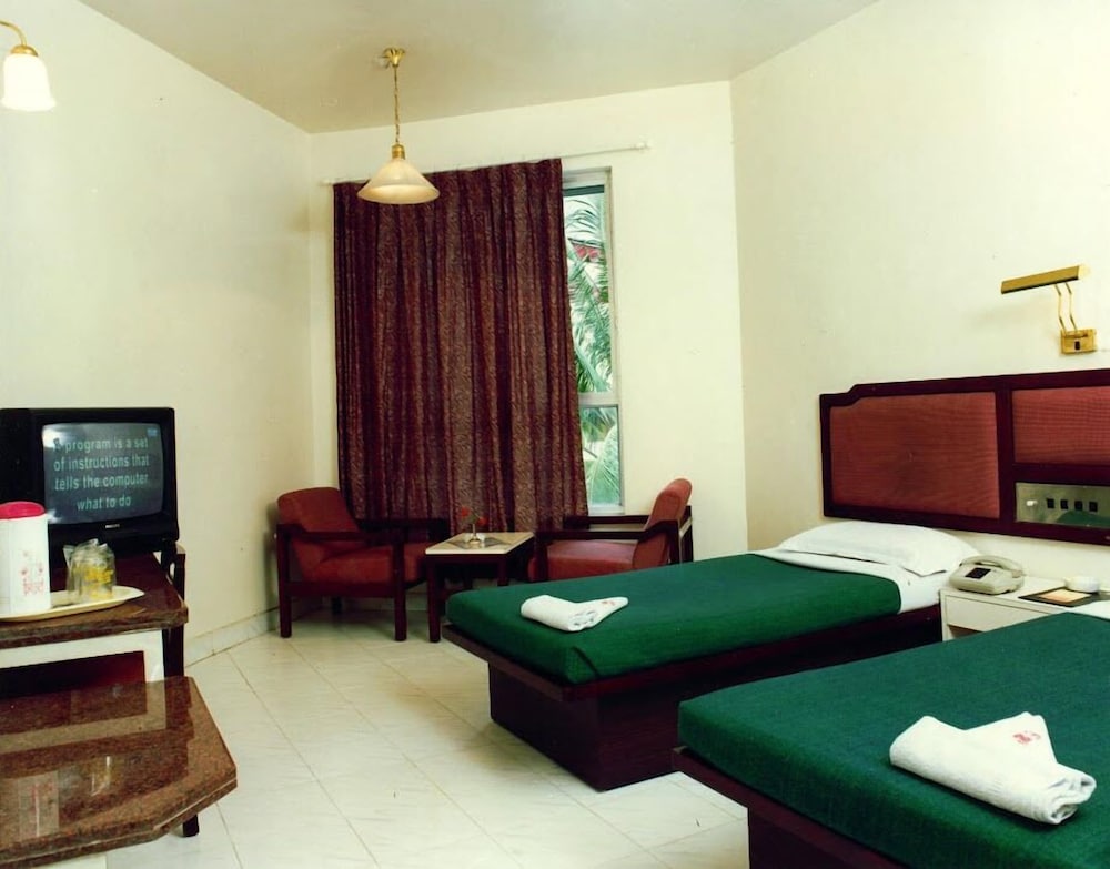 Hotel Ashish Plaza 20/30