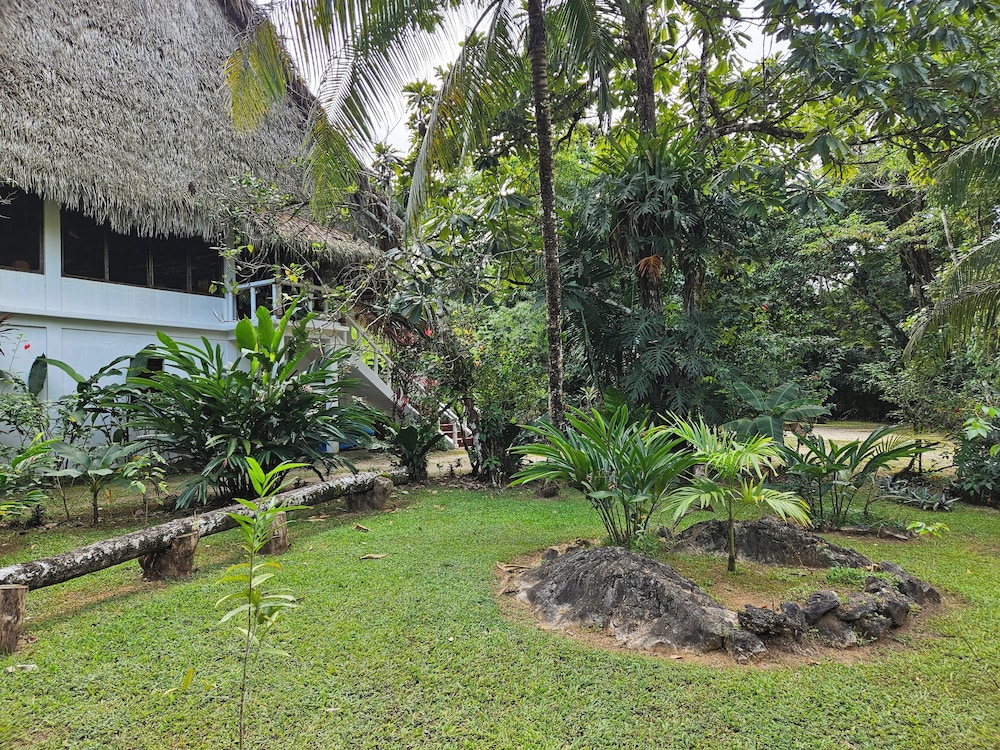 Creekside Oasis 36/45