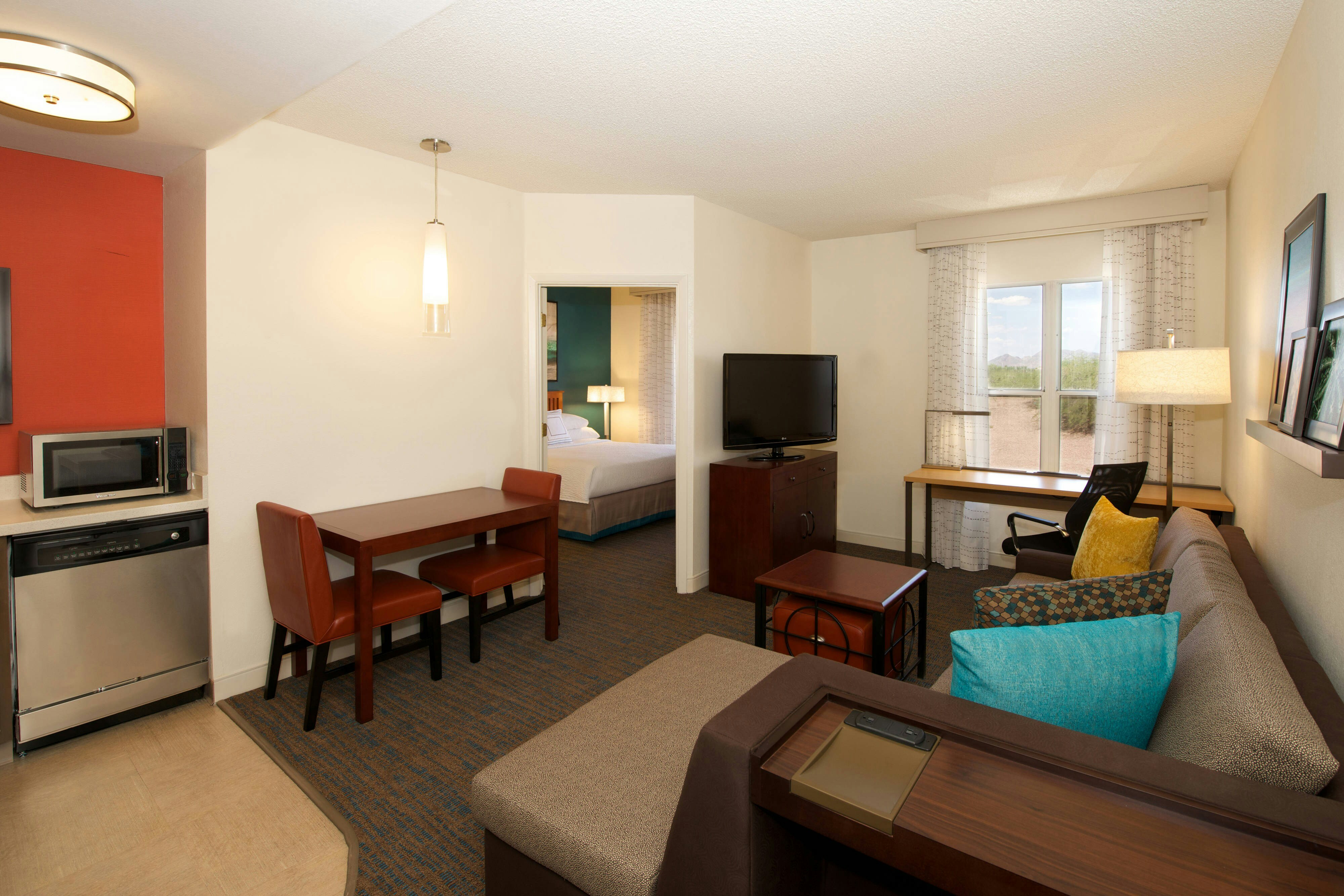 Residence Inn Phoenix Airport 7/16