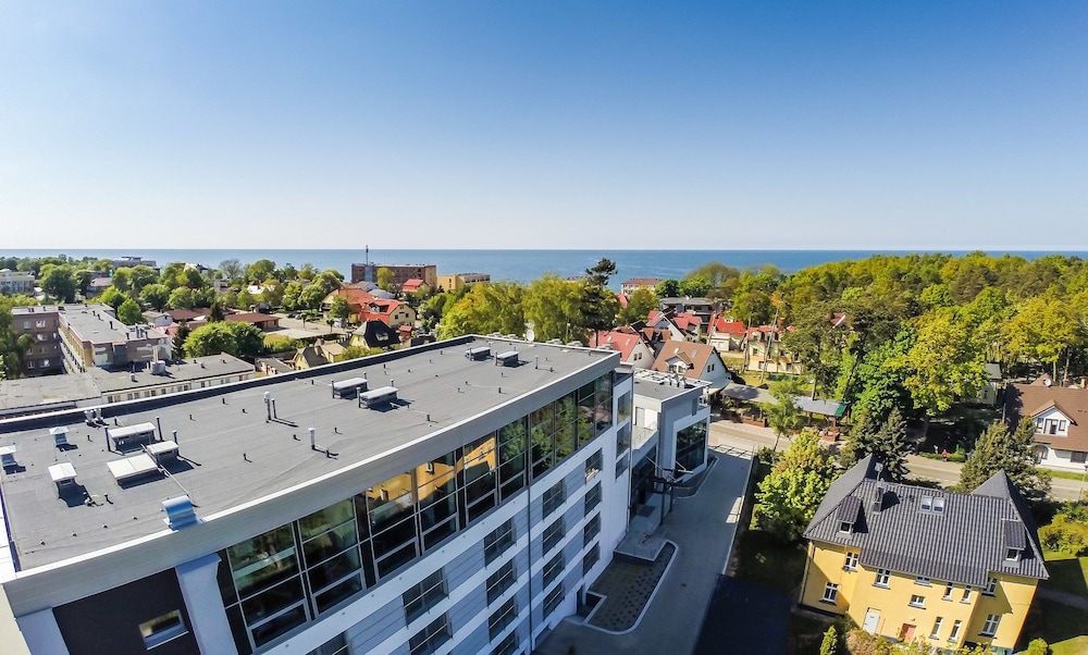 Hotel Skal 4/77
