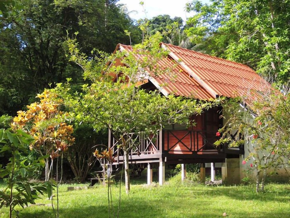 JOY BUNGALOW 41/49